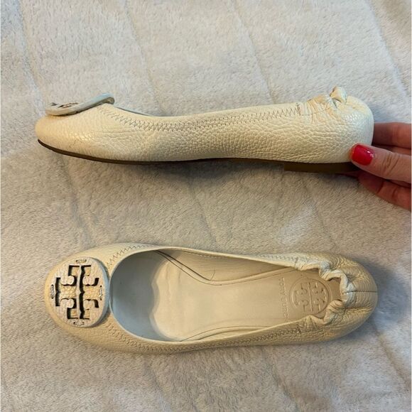 Tory Burch Cream Flats - Picture 6 of 9